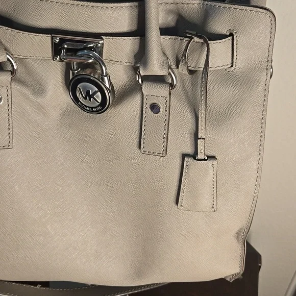 Michael‎ Kors Hamilton North South Silver Leather Large Tote EUC